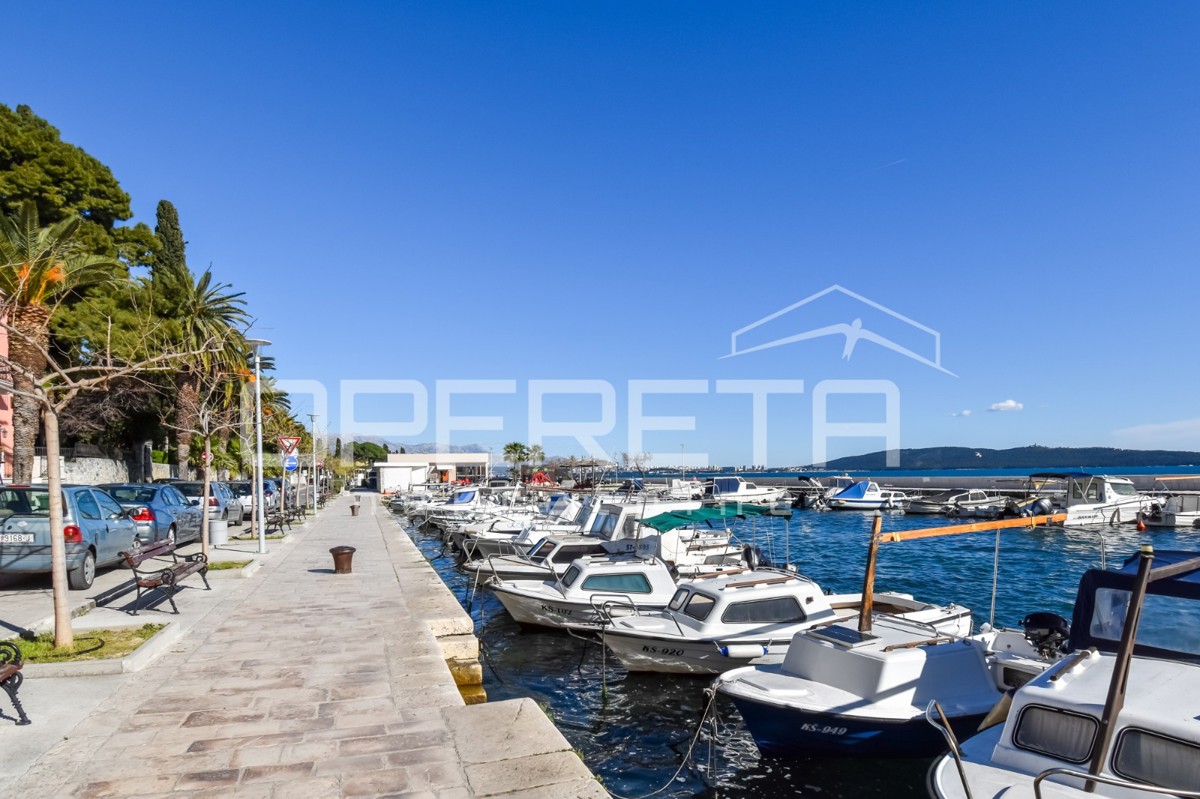 Casa a schiera nel centro storico, Kaštel Lukšić, 90 m2