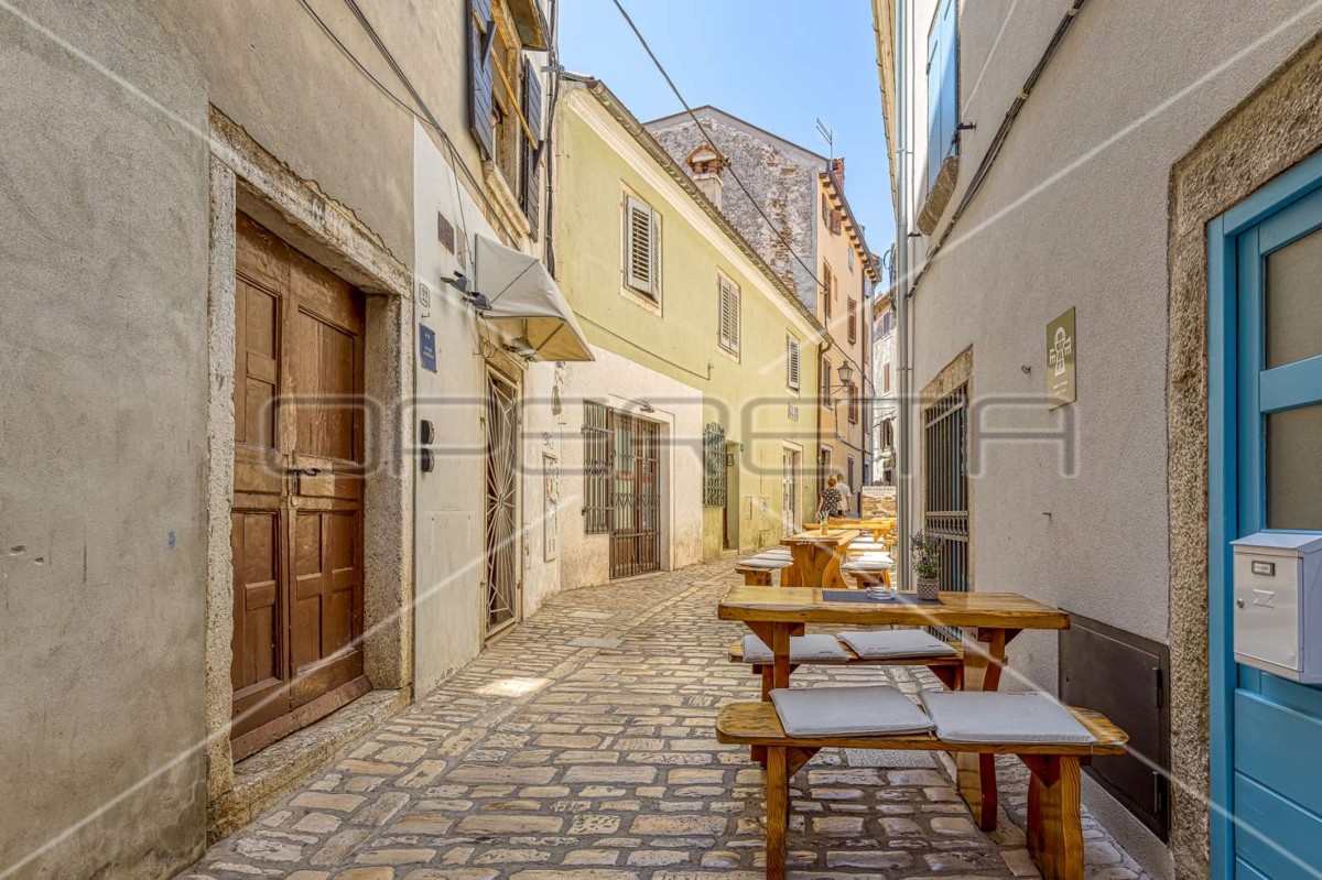 Casa con giardino nel cuore di Rovigno, 316 m2