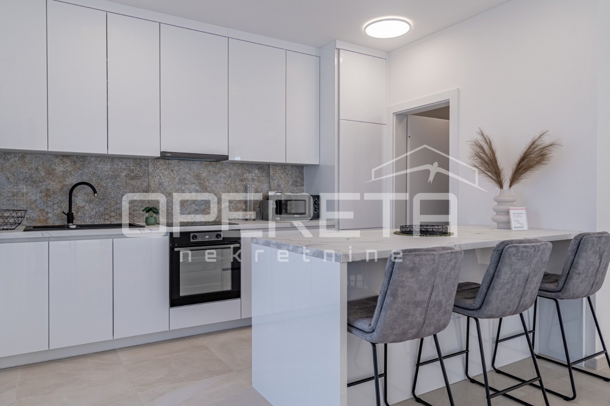 Vendita, Casa, Momjan, Momjan, Edificio doppio, 231m2