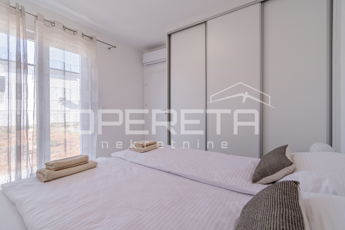 Vendita, Casa, Momjan, Momjan, Edificio doppio, 231m2