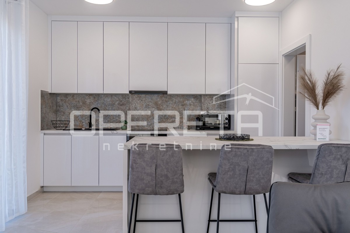 Vendita, Casa, Momjan, Momjan, Edificio doppio, 231m2