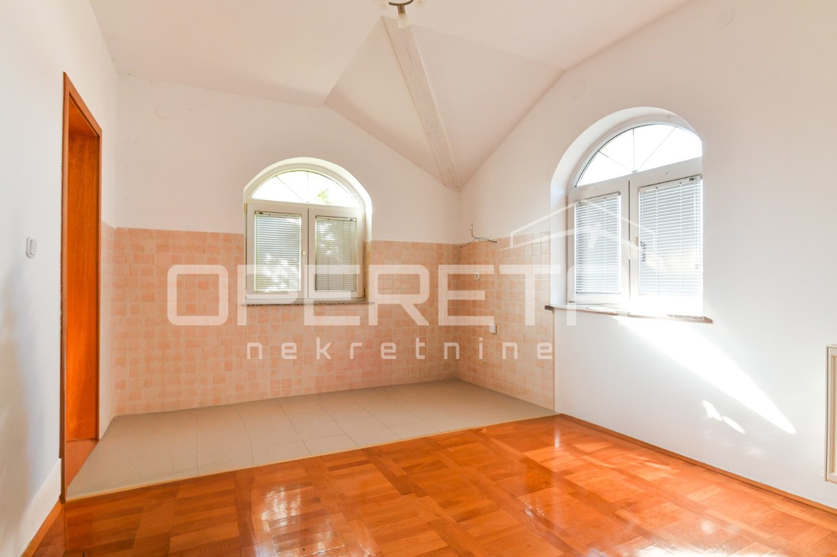 Vendita, Casa, Gajnice, Zelena magistrala, Indipendente, 340m2