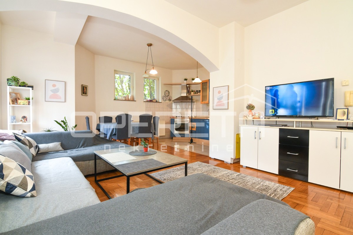 Vendita, Casa, Gajnice, Zelena magistrala, Indipendente, 340m2