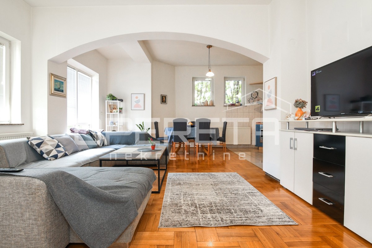 Vendita, Casa, Gajnice, Zelena magistrala, Indipendente, 340m2