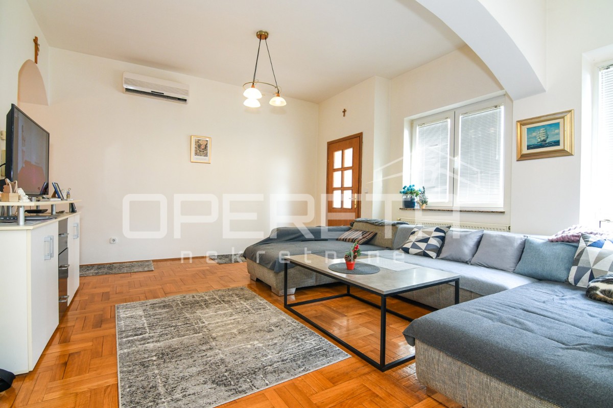 Vendita, Casa, Gajnice, Zelena magistrala, Indipendente, 340m2