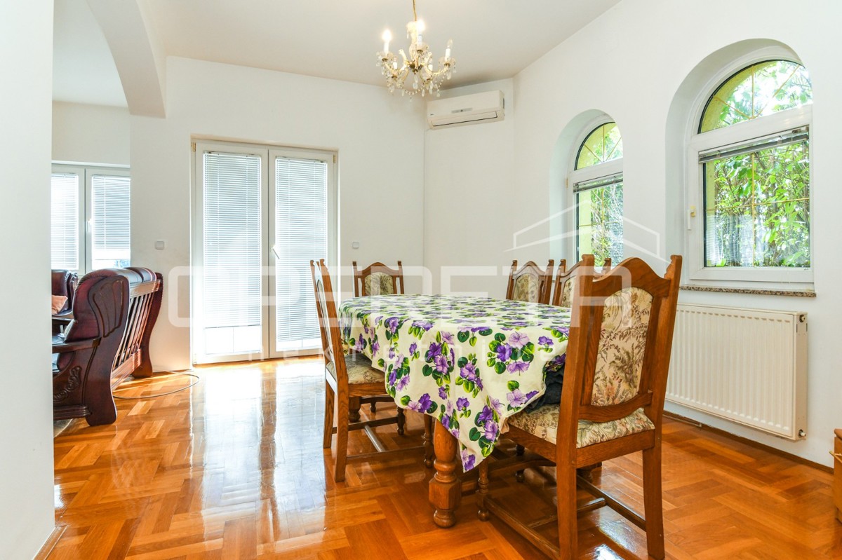 Vendita, Casa, Gajnice, Zelena magistrala, Indipendente, 340m2