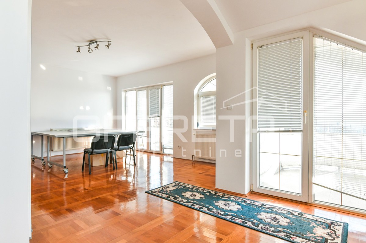 Vendita, Casa, Gajnice, Zelena magistrala, Indipendente, 340m2