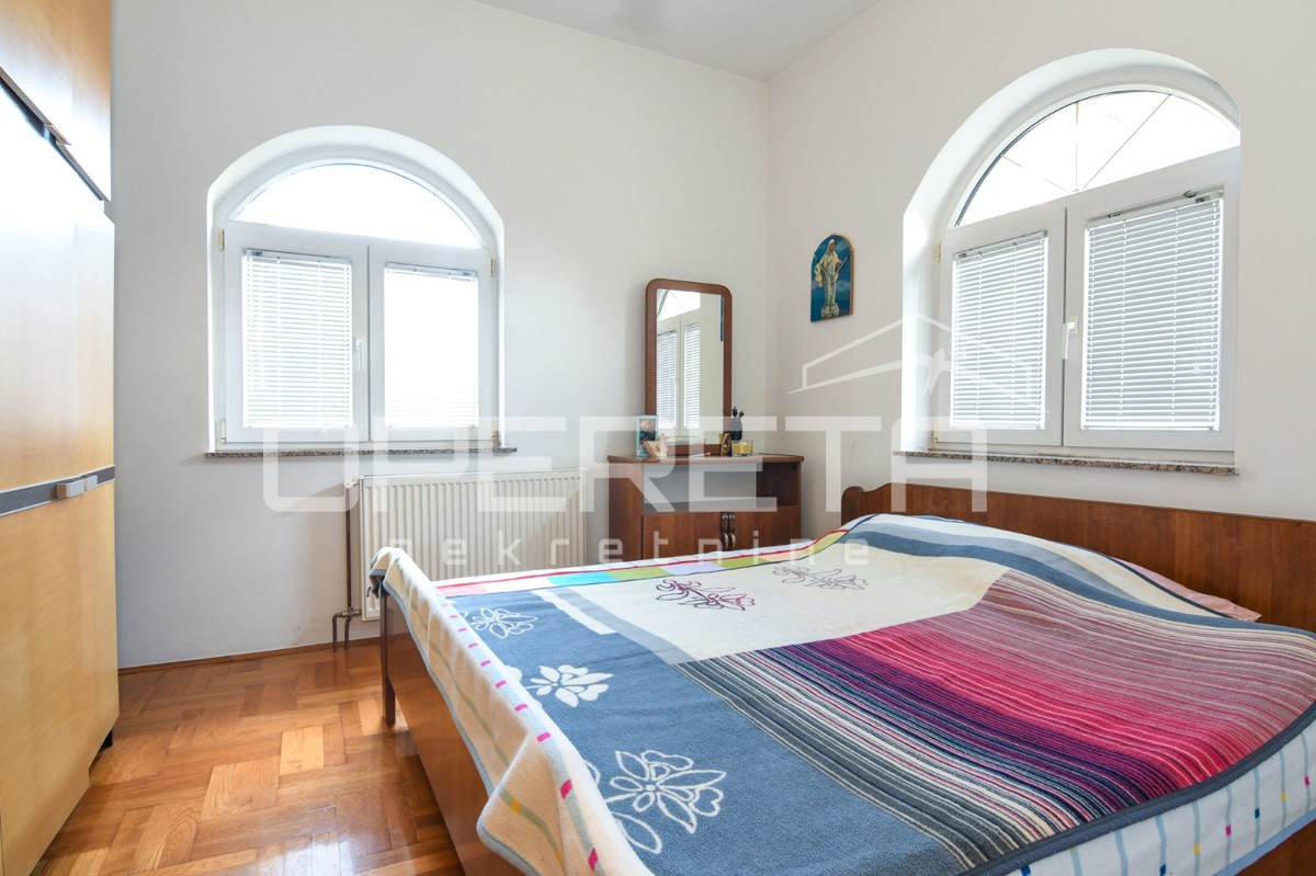 Vendita, Casa, Gajnice, Zelena magistrala, Indipendente, 340m2