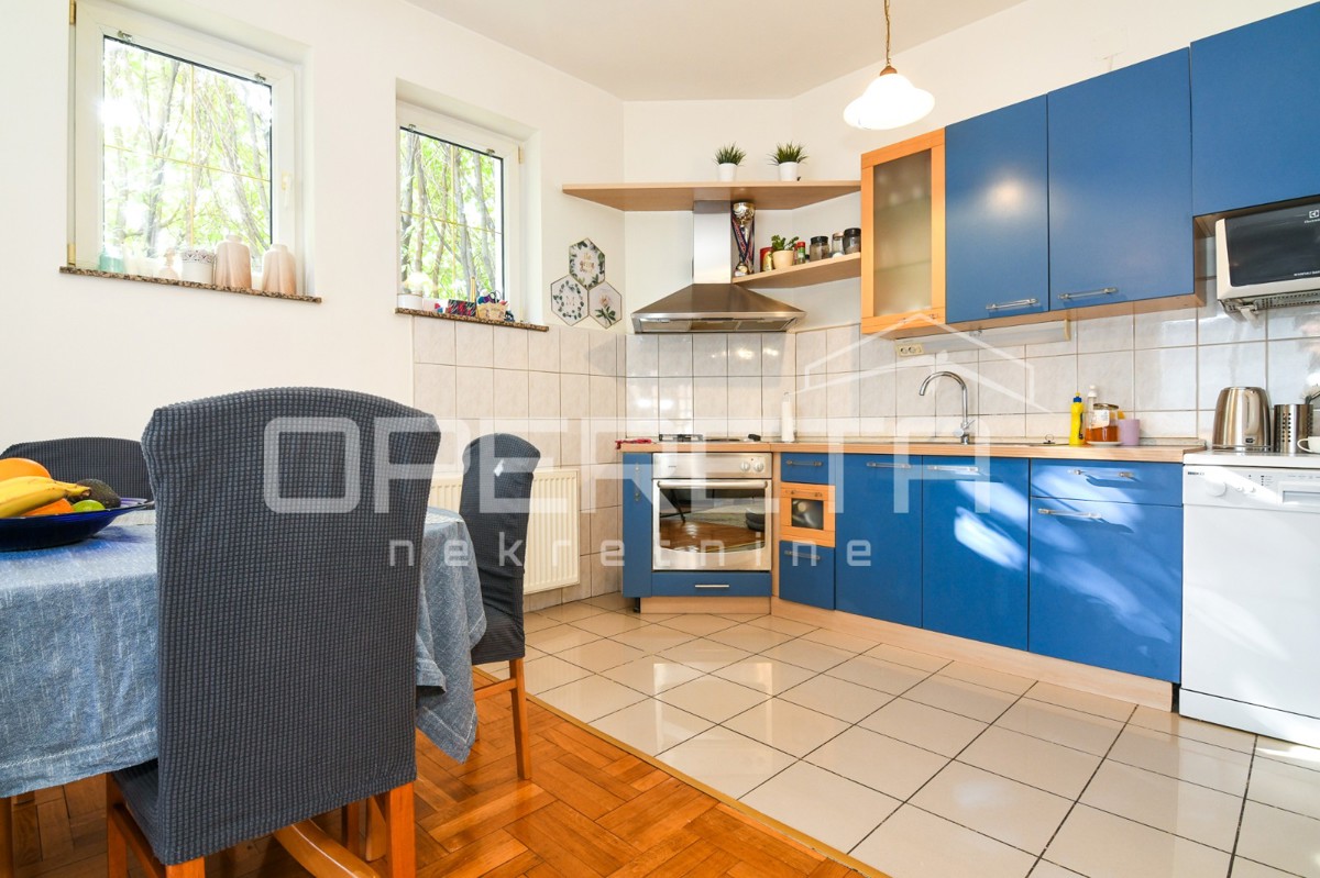 Vendita, Casa, Gajnice, Zelena magistrala, Indipendente, 340m2