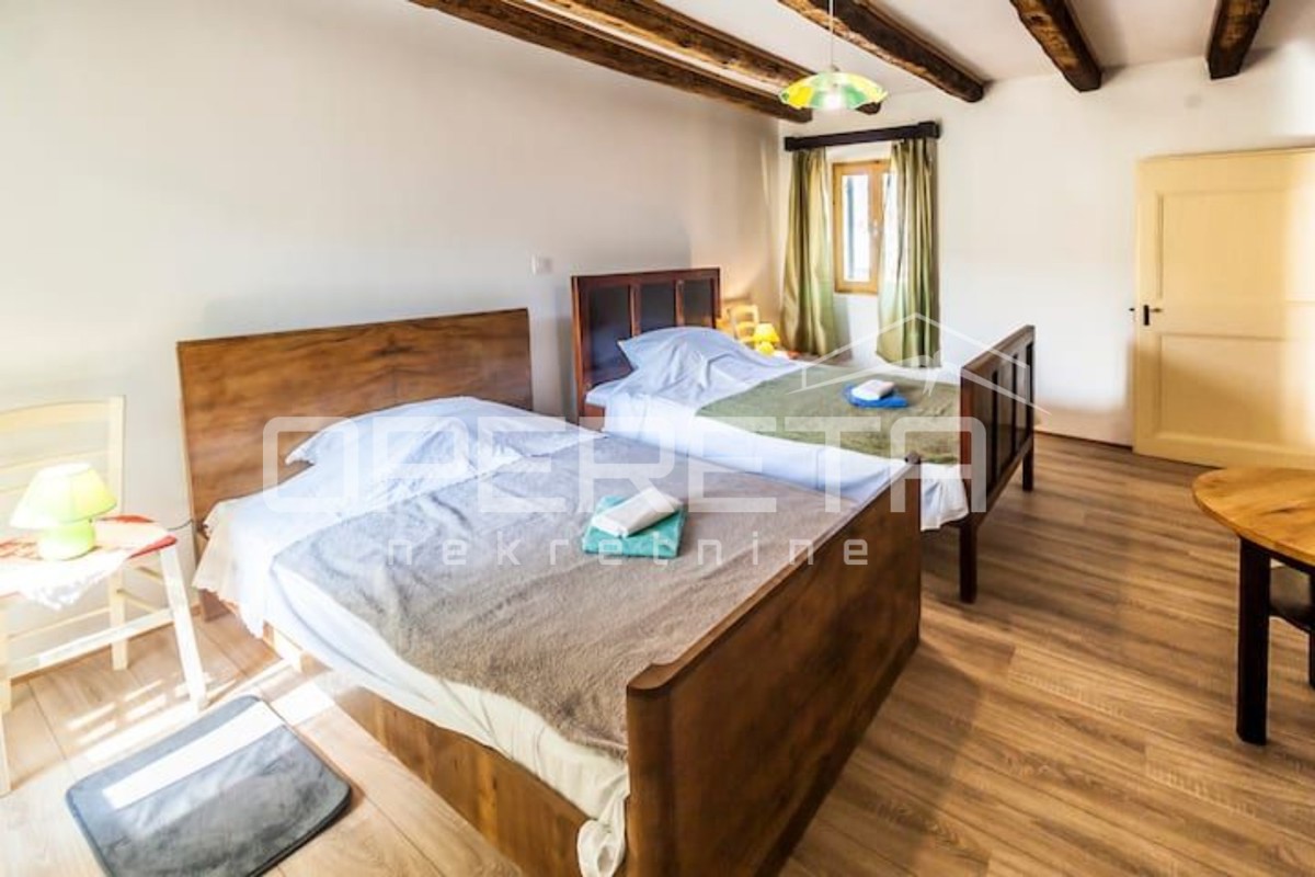 Casa a schiera adattata e affascinante di 100m2 a Marčana