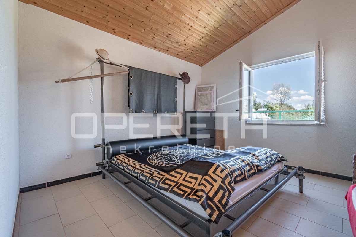 Casa indipendente al piano terra di 84 m2 vicino a Valtura circondata dal verde.