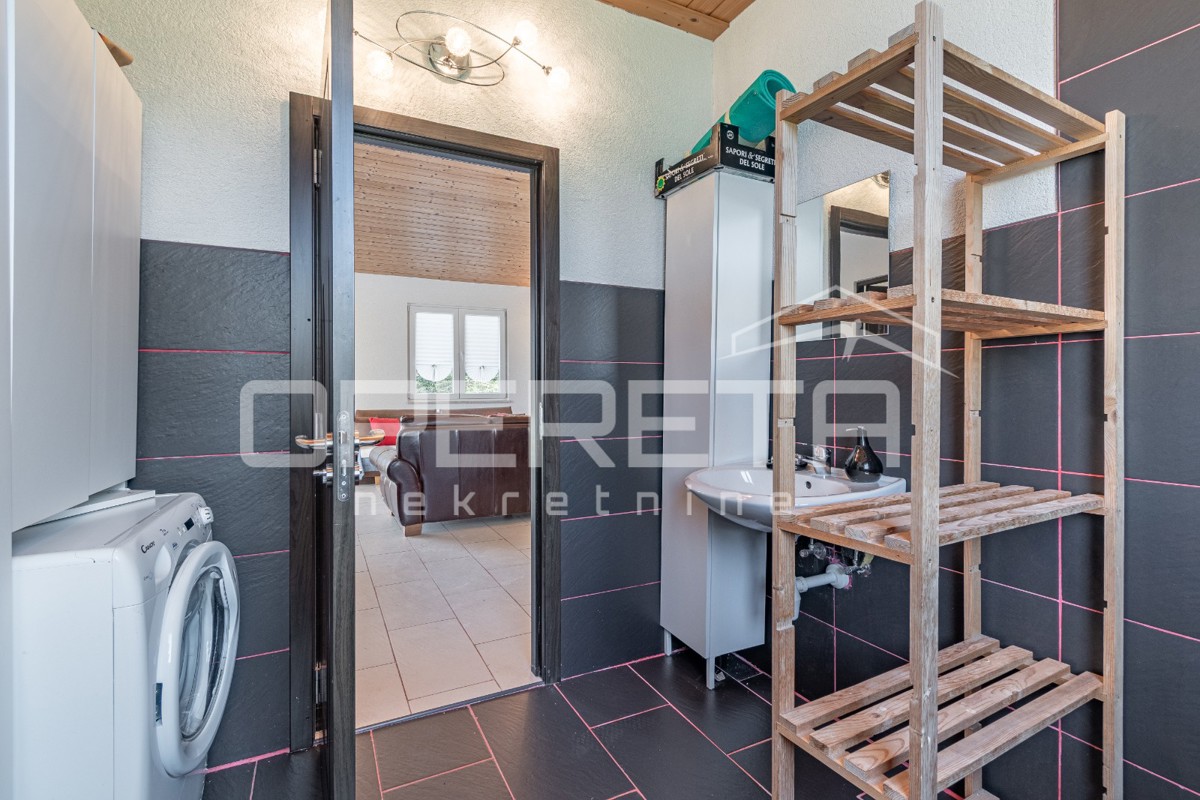 Casa indipendente al piano terra di 84 m2 vicino a Valtura circondata dal verde.