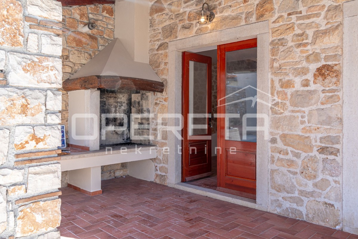 Istria, Zona di Vižinada – Casa istriana ristrutturata con piscina e vista