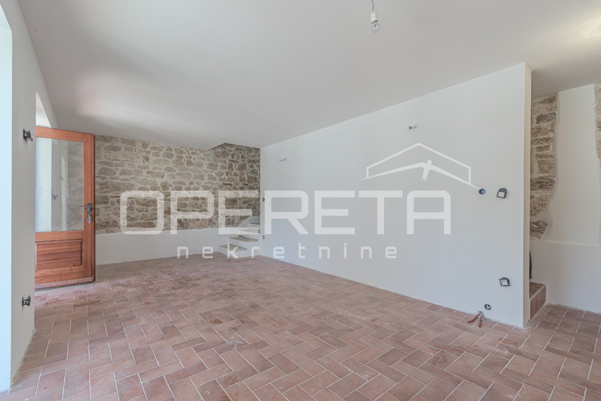 Istria, Zona di Vižinada – Casa istriana ristrutturata con piscina e vista