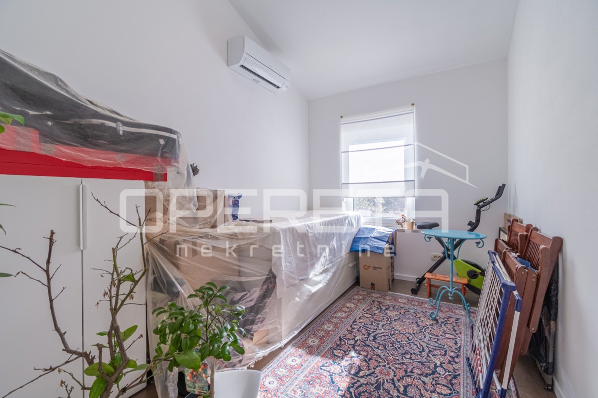 Istria, Tinjan - villa singola con piscina e giardino