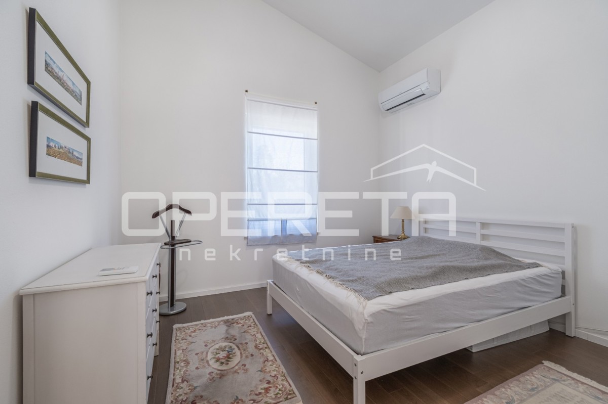 Istria, Tinjan - villa singola con piscina e giardino