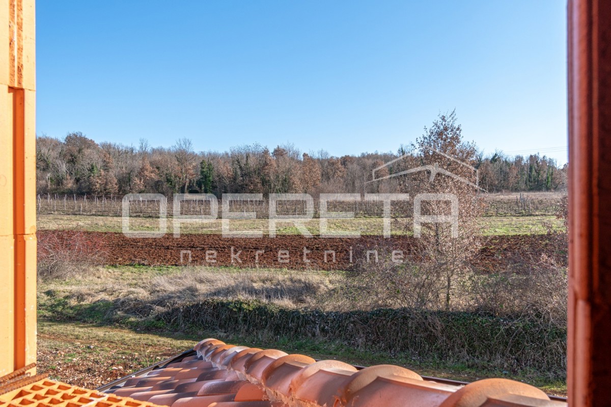 Istria, nei dintorni di Višnjan - Casa indipendente in fase di roh bau