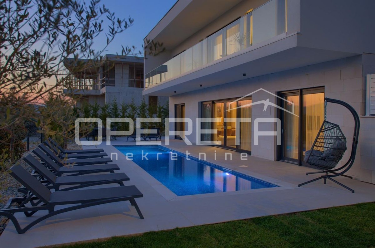 Vendita, Casa, Krk, Linardići , Indipendente, 255m2