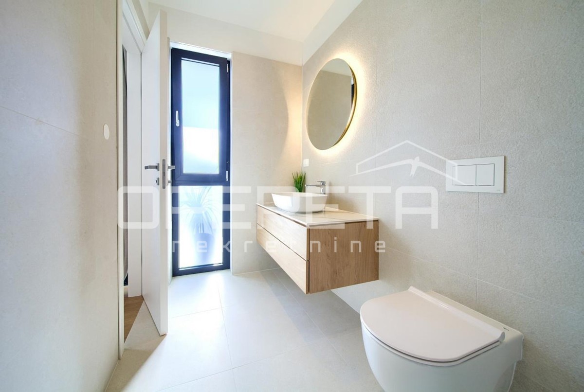 Vendita, Casa, Krk, Linardići , Indipendente, 255m2