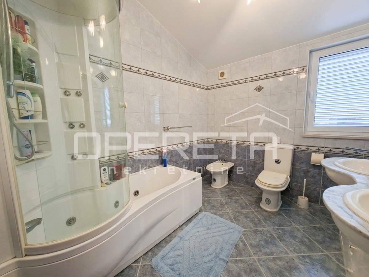 Casa appartamento vicino al mare, Zablaće