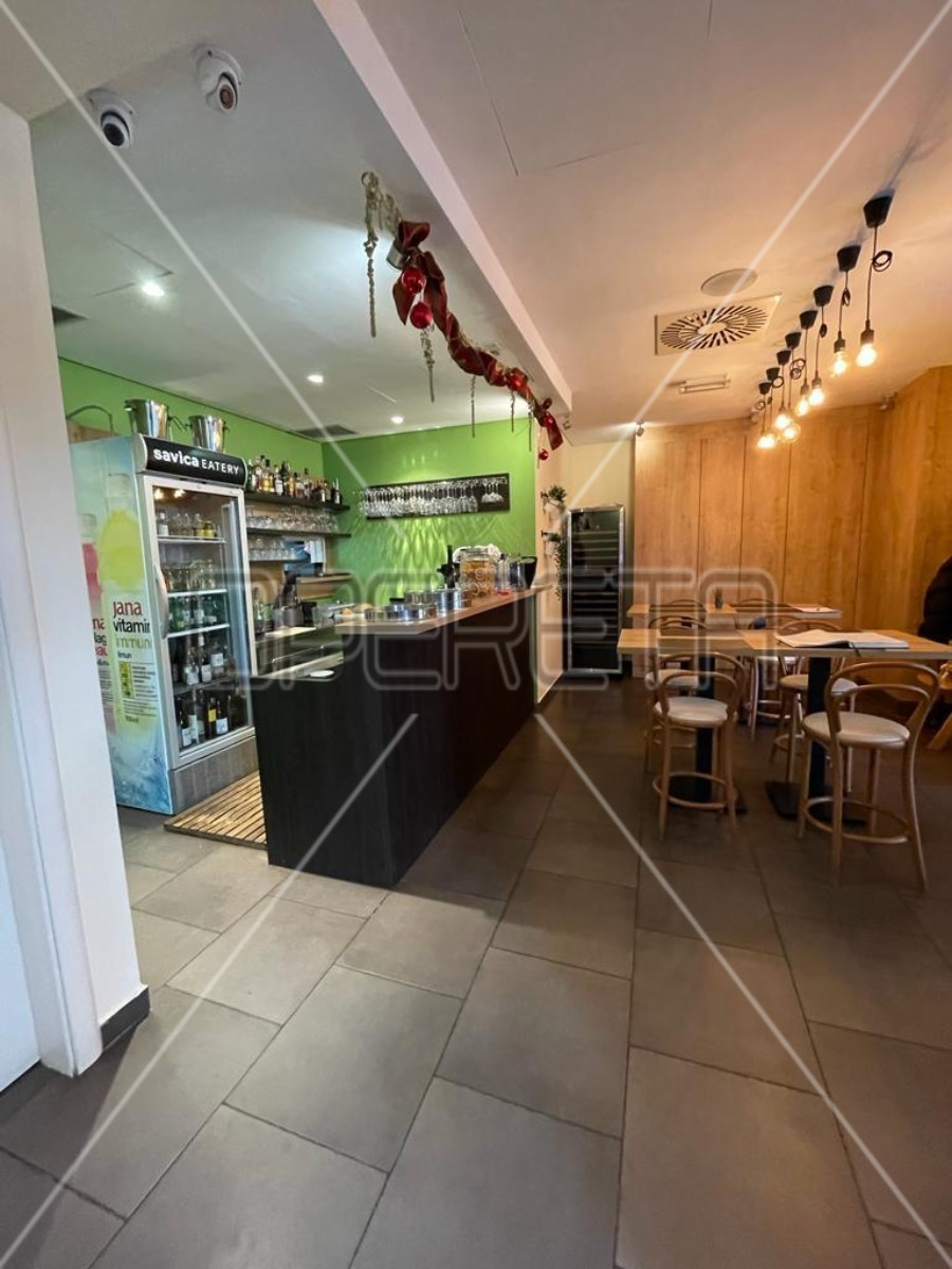 Vendita, Locale su strada, Savica, Lastovska, 149m2