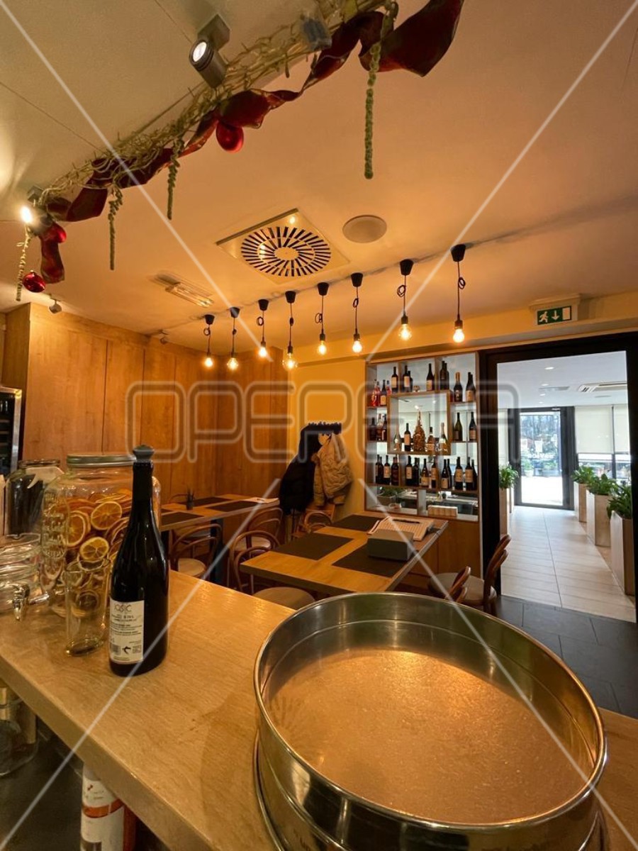 Vendita, Locale su strada, Savica, Lastovska, 149m2