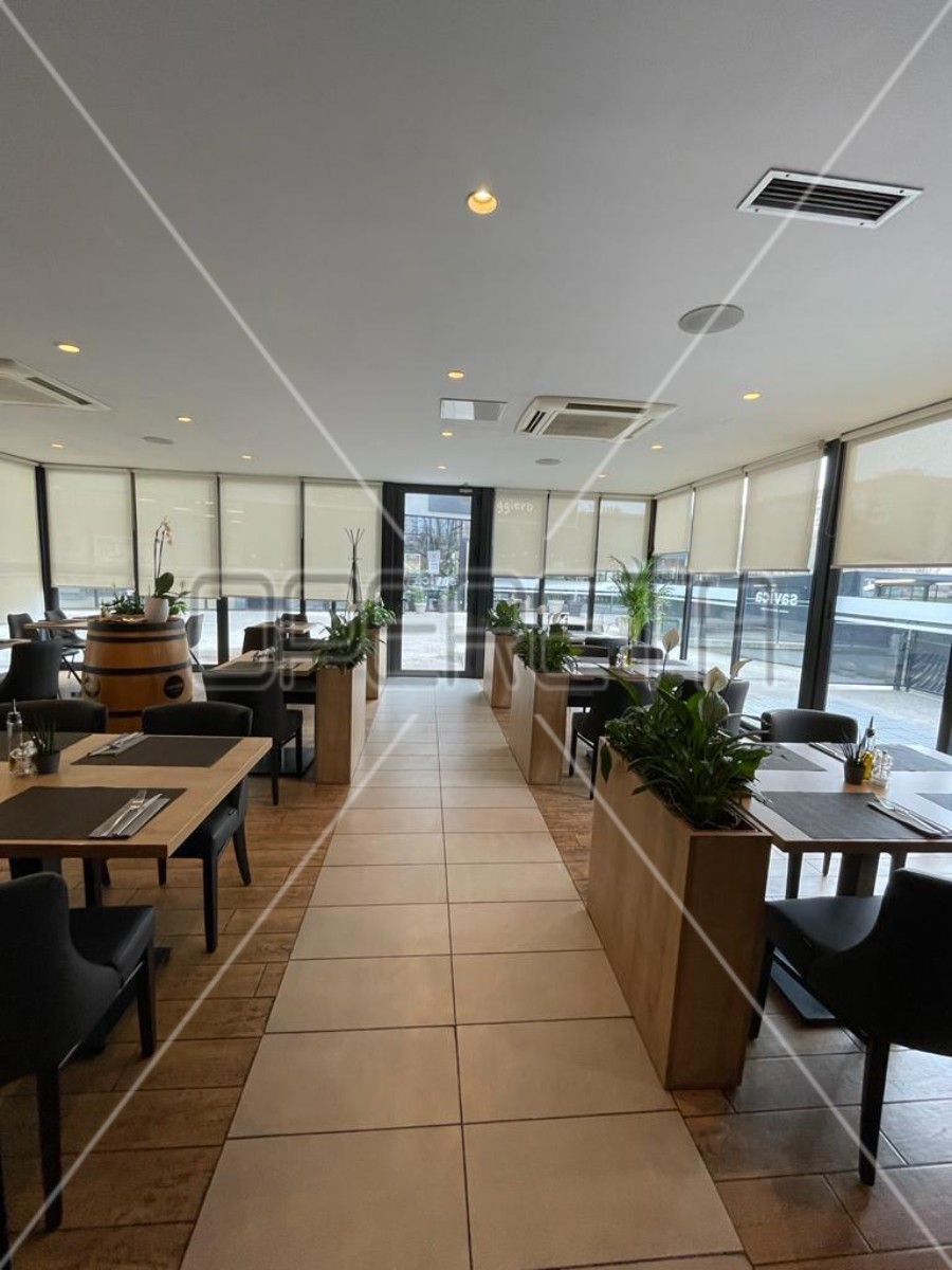 Vendita, Locale su strada, Savica, Lastovska, 149m2