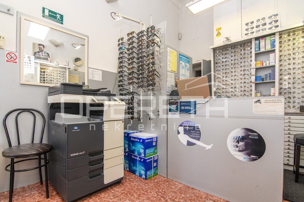 Vendita, Locale su strada, Volovčica, Trg Stjepana Konzula, 57m2