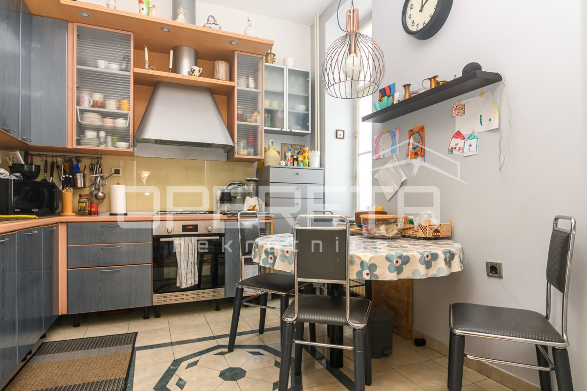 Vendita, Appartamento, Centar, Deželićeva ulica, 4l, 135m2