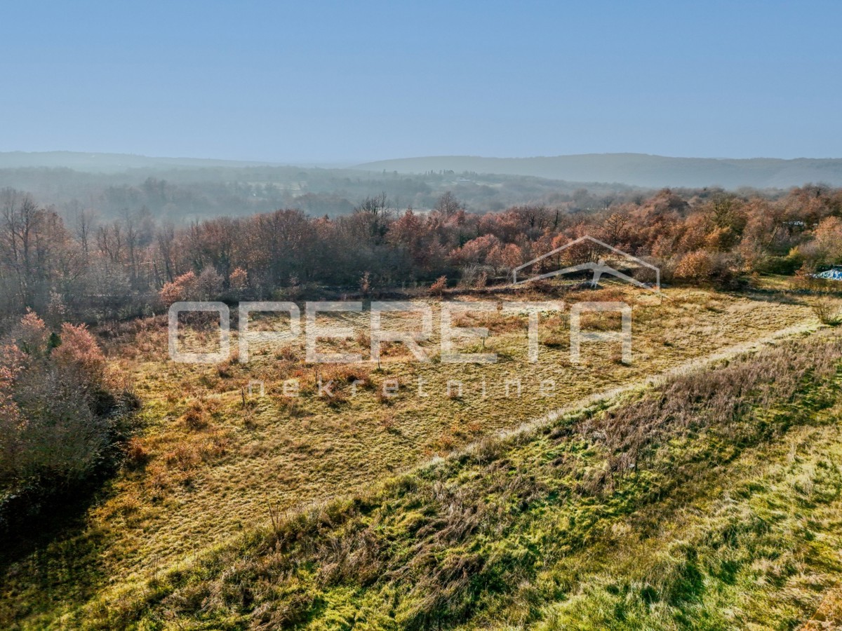 Žminj, Žminj, 3.909,00 m2, 175.900,00 EUR