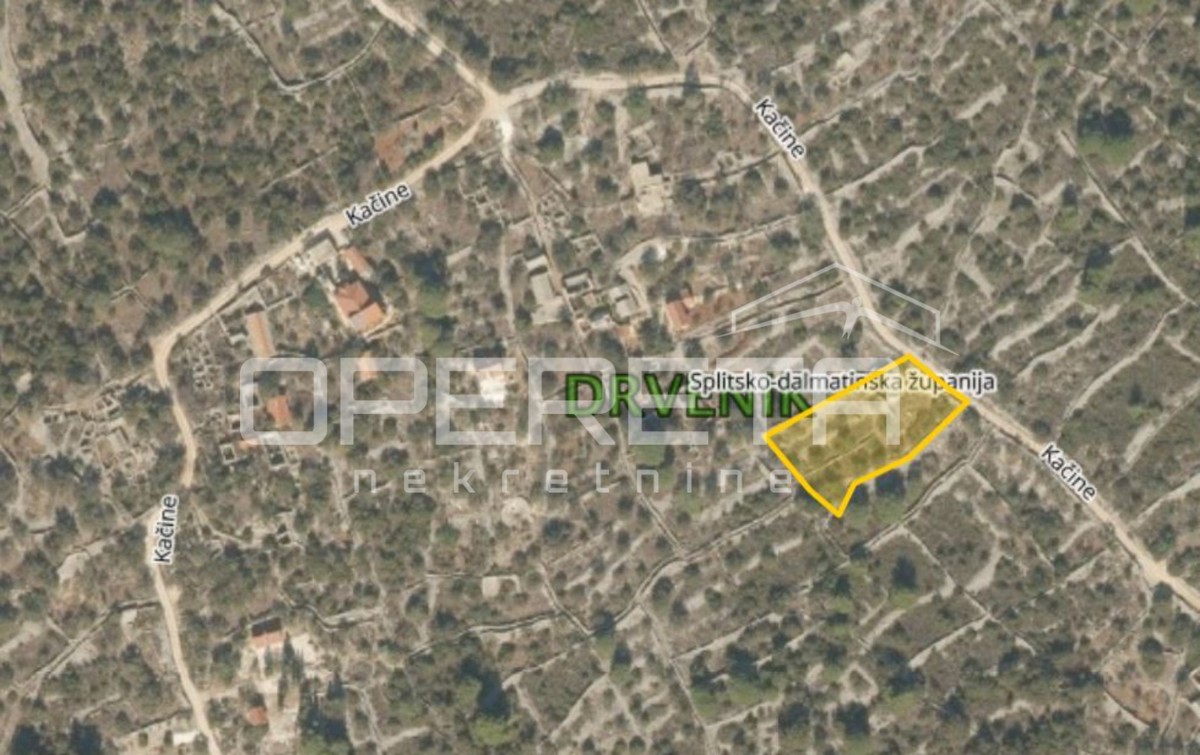 Drvenik Veliki – terreno edificabile con grande potenziale!