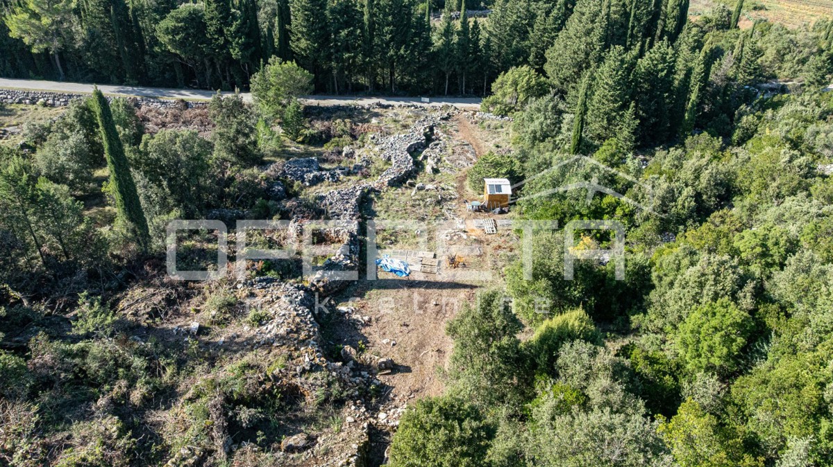 Terreno agricolo attraente di 9400 m2, non lontano dal mare, Pupnat