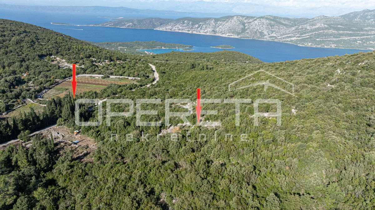 Terreno agricolo attraente di 9400 m2, non lontano dal mare, Pupnat