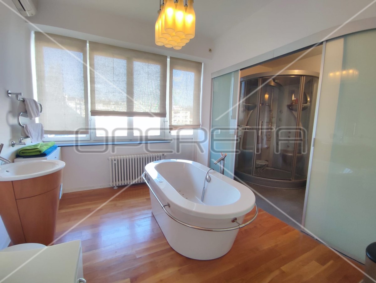 Vendita, Appartamento, Donji grad, Martićeva, Grande, 175m2