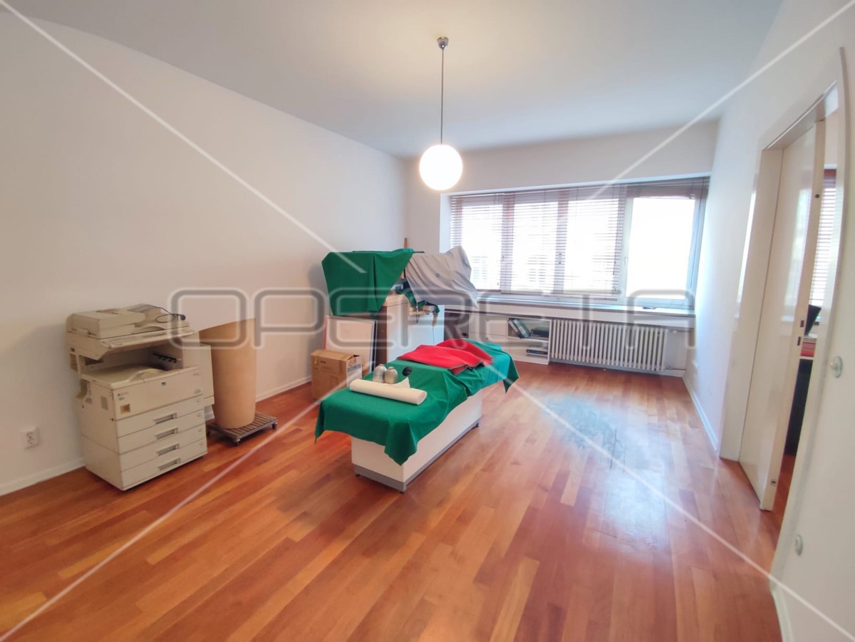 Vendita, Appartamento, Donji grad, Martićeva, Grande, 175m2