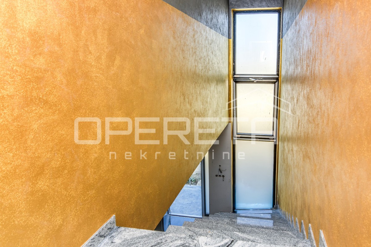 Vendita, Appartamento, Vrapče, Perjavica , 4l, 132m2