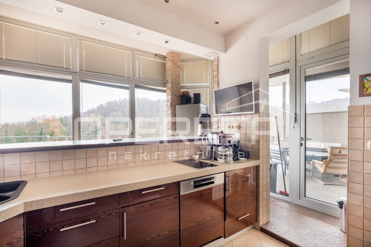 Vendita, Appartamento, Gračani, Jazbina, Grande, 157m2