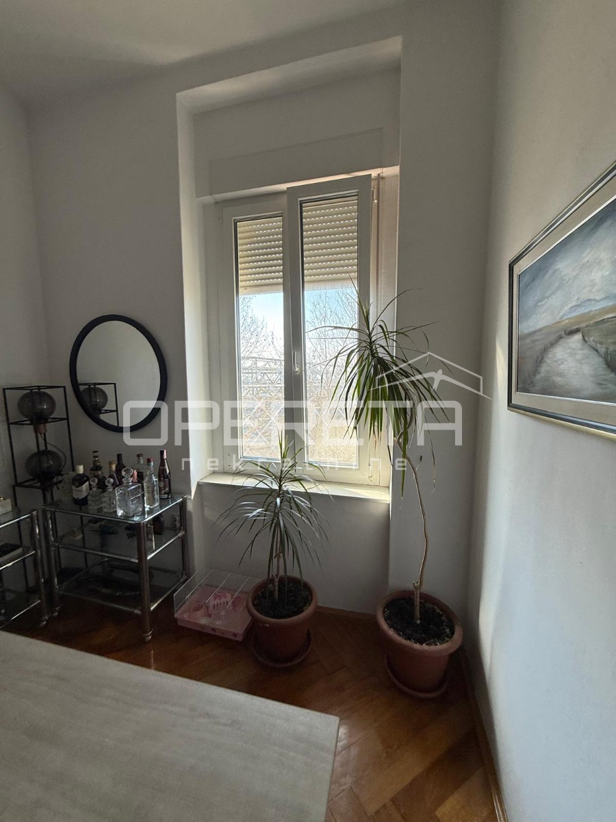 Appartamento di sei stanze nel centro di Fiume