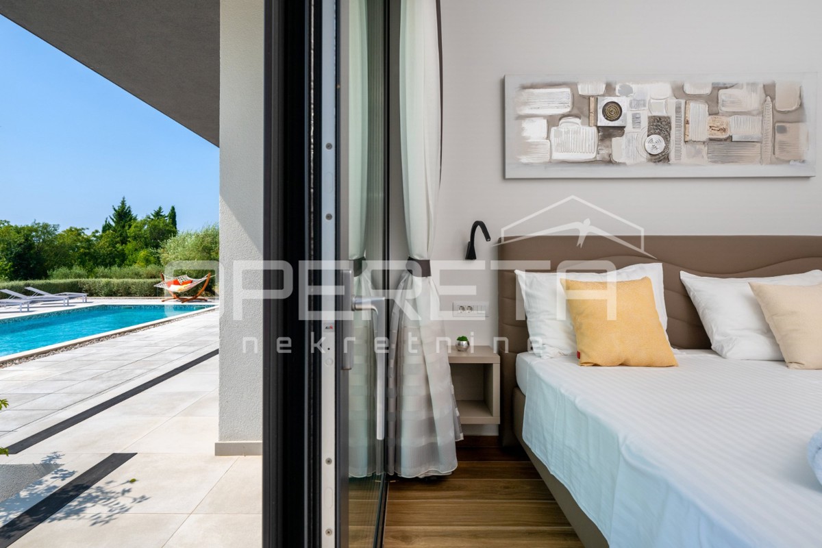 Villa di lusso su un ampio terreno e in tranquillità, Rakalj (Istria)