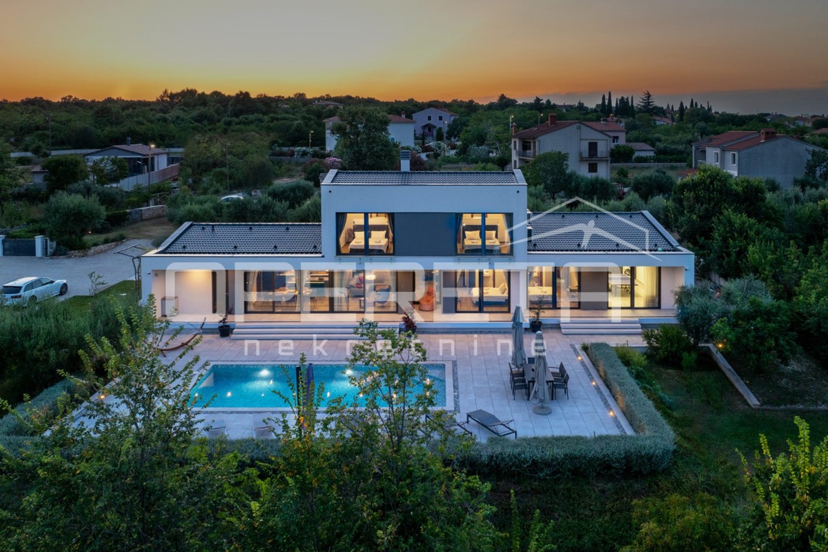 Villa di lusso su un ampio terreno e in tranquillità, Rakalj (Istria)