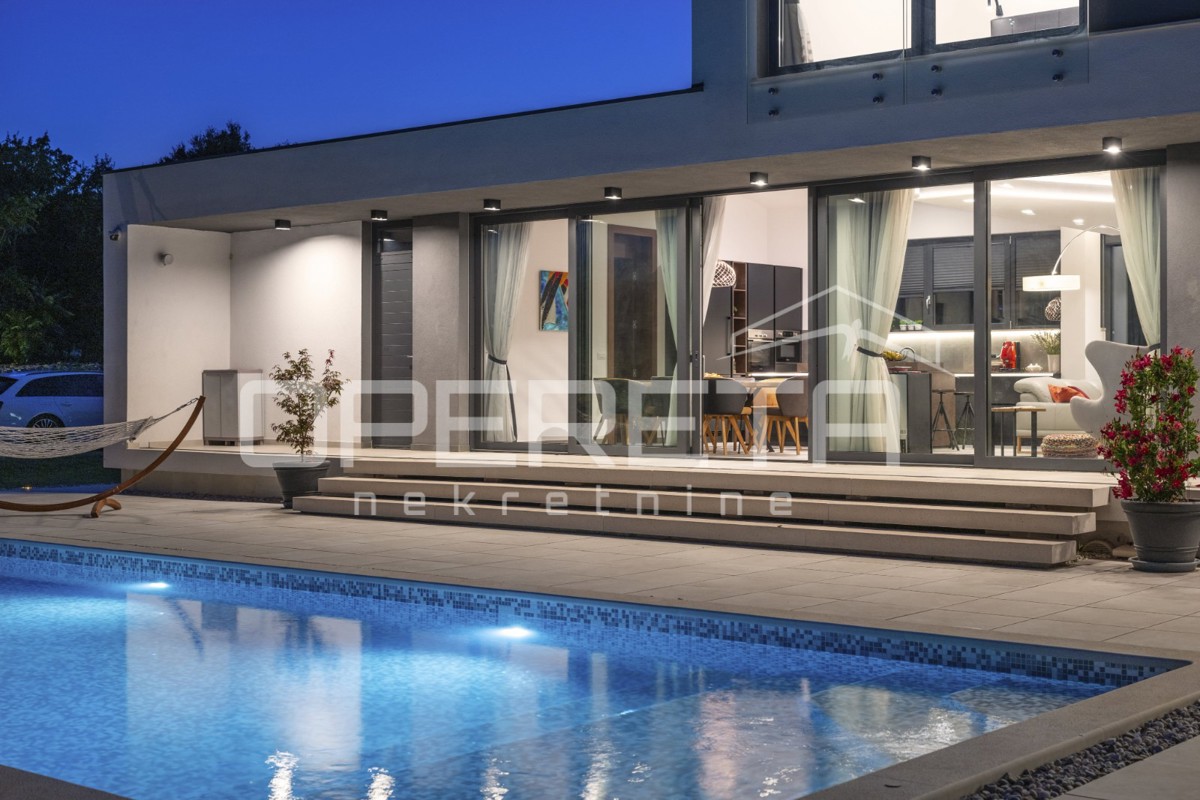 Villa di lusso su un ampio terreno e in tranquillità, Rakalj (Istria)