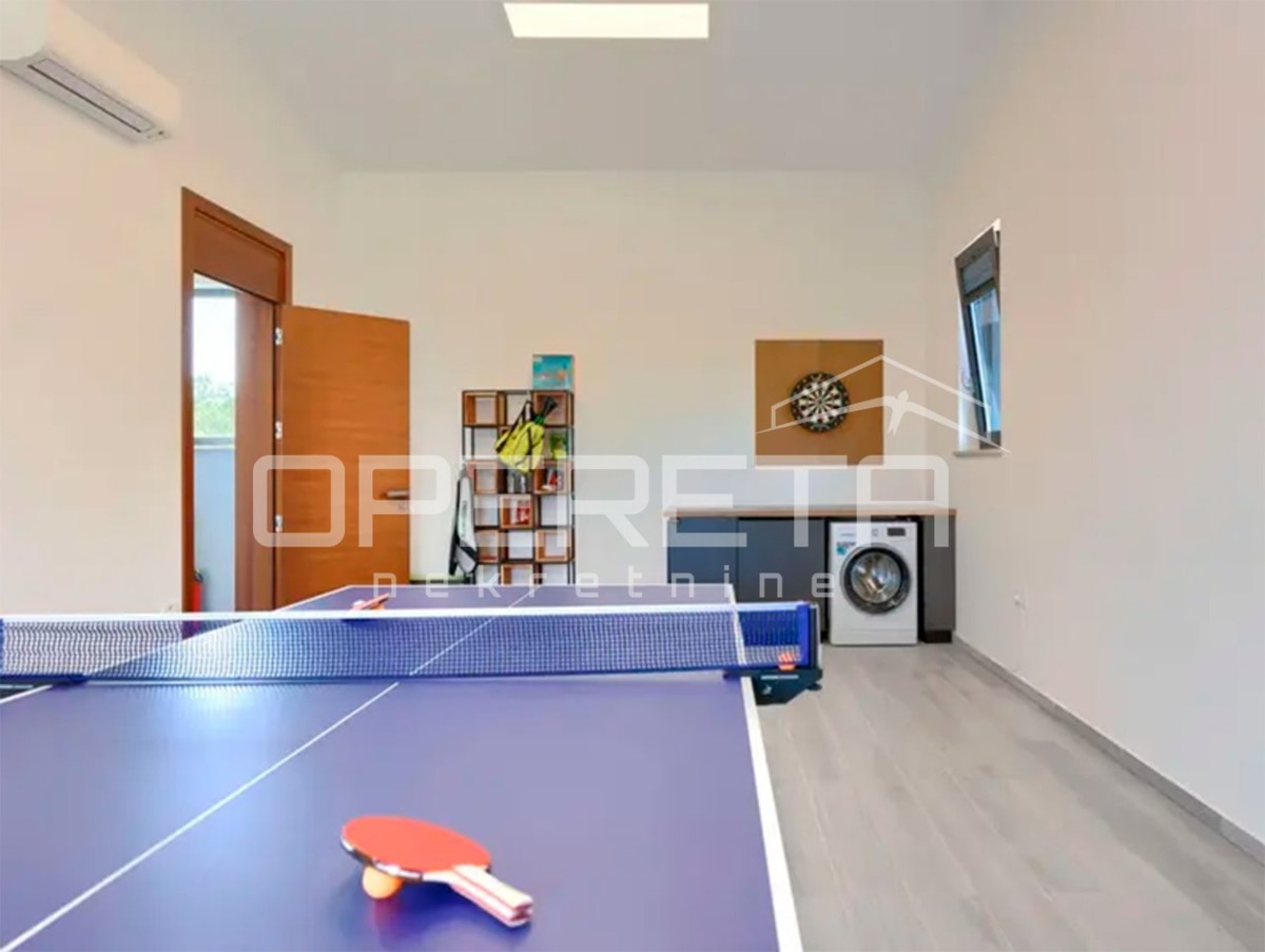 Villa di lusso su un ampio terreno e in tranquillità, Rakalj (Istria)