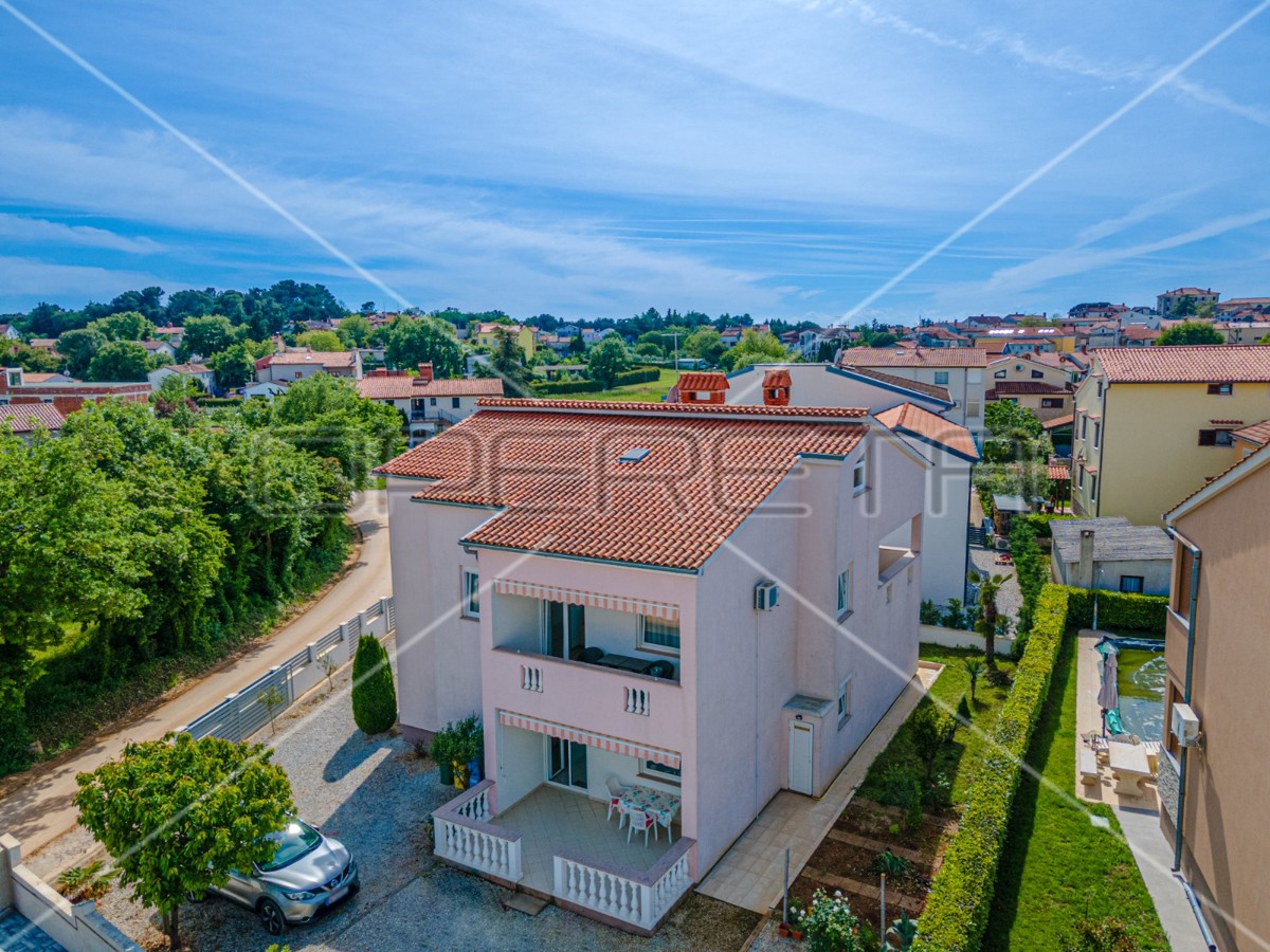 Vendita, Casa, Poreč, Funtana, Indipendente, 370m2