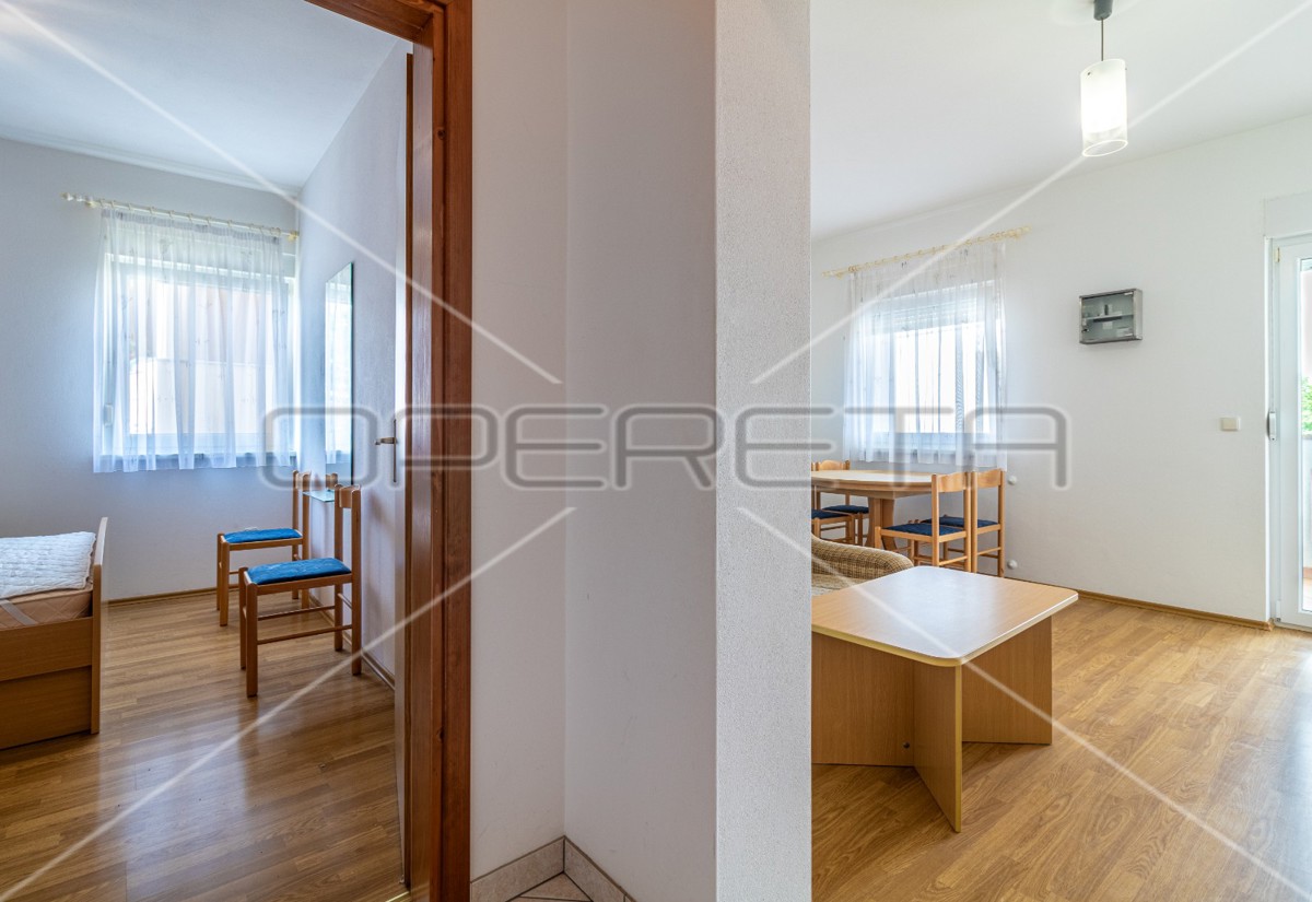 Vendita, Casa, Poreč, Funtana, Indipendente, 370m2