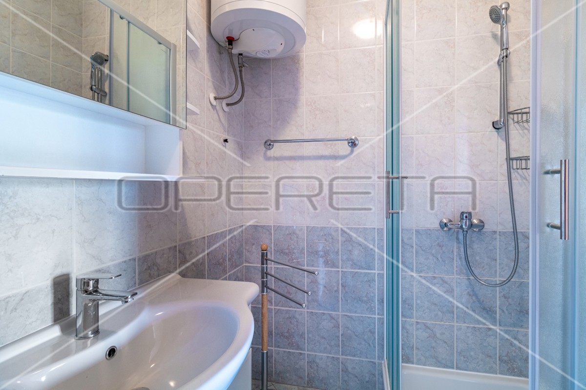 Vendita, Casa, Poreč, Funtana, Indipendente, 370m2