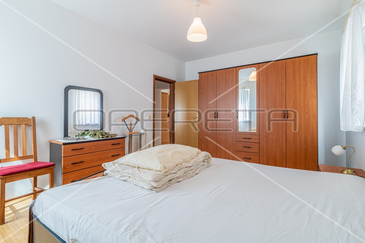 Vendita, Casa, Poreč, Funtana, Indipendente, 370m2