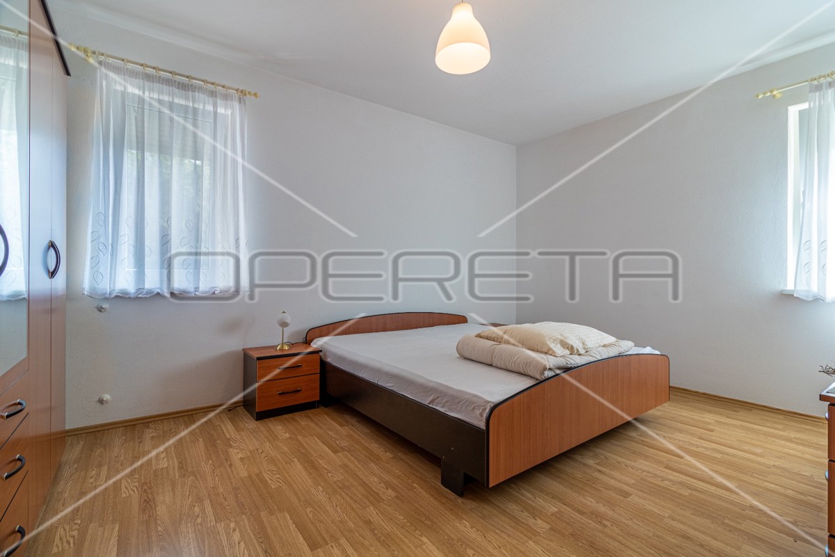 Vendita, Casa, Poreč, Funtana, Indipendente, 370m2