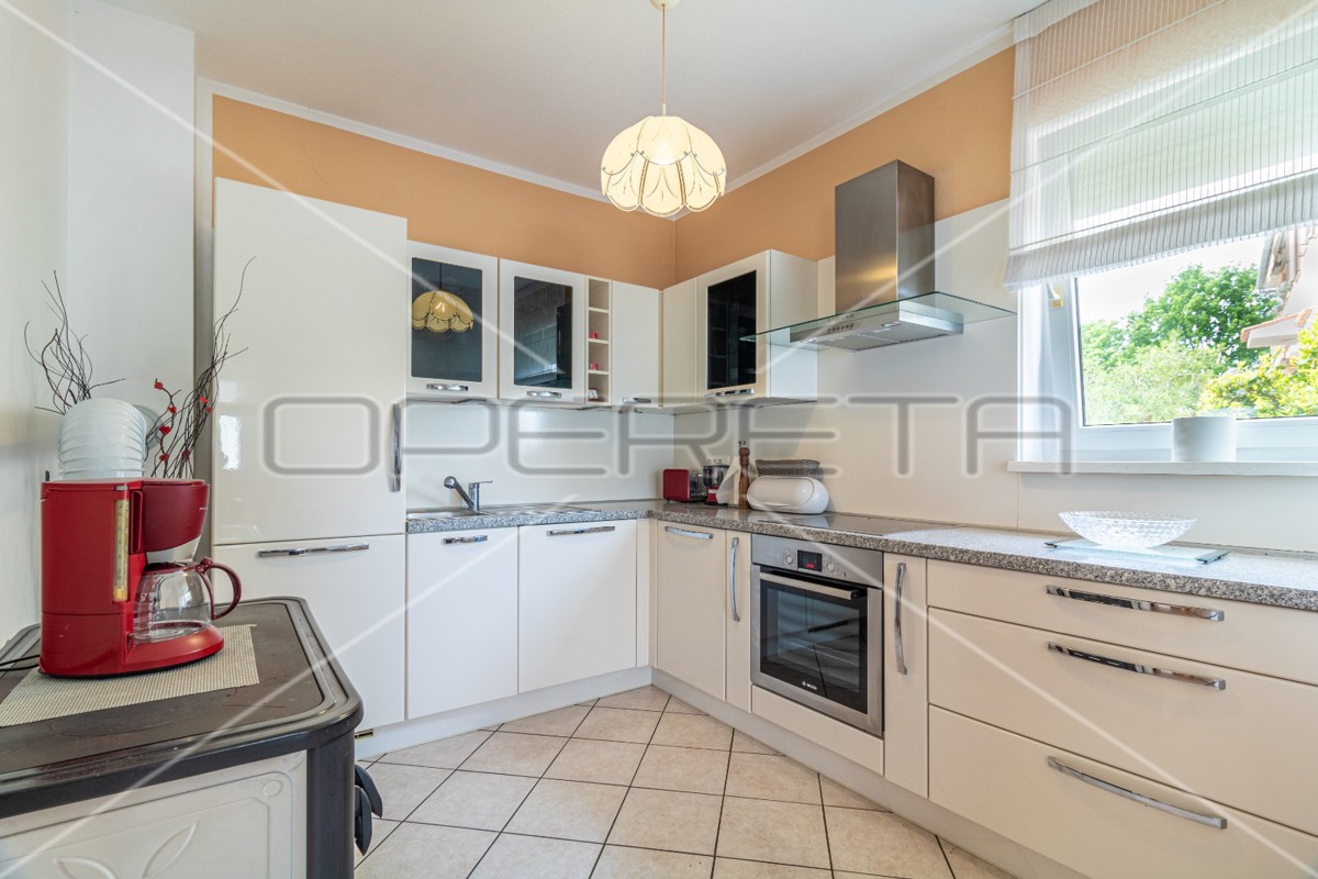 Vendita, Casa, Poreč, Funtana, Indipendente, 370m2