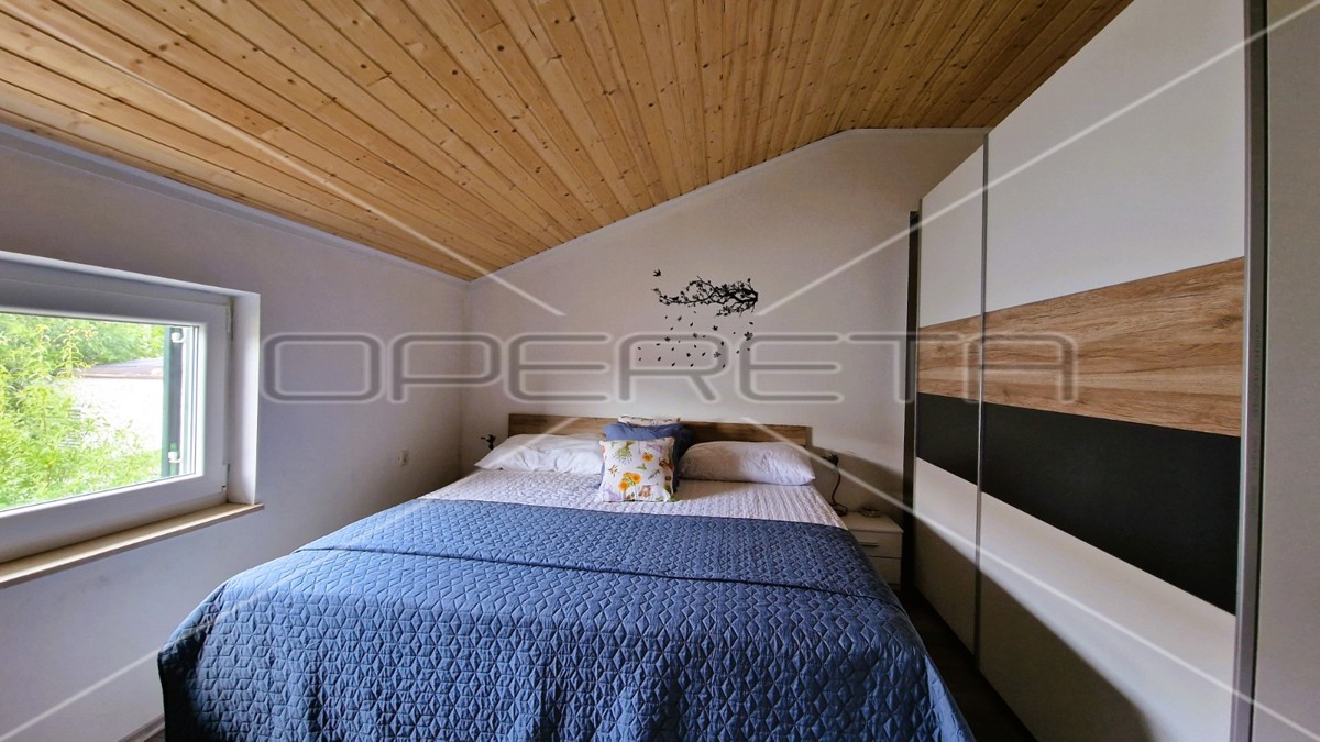 Casa con 2 appartamenti, garage, vista, 300 m dal mare, Kruševo, 233 m2,