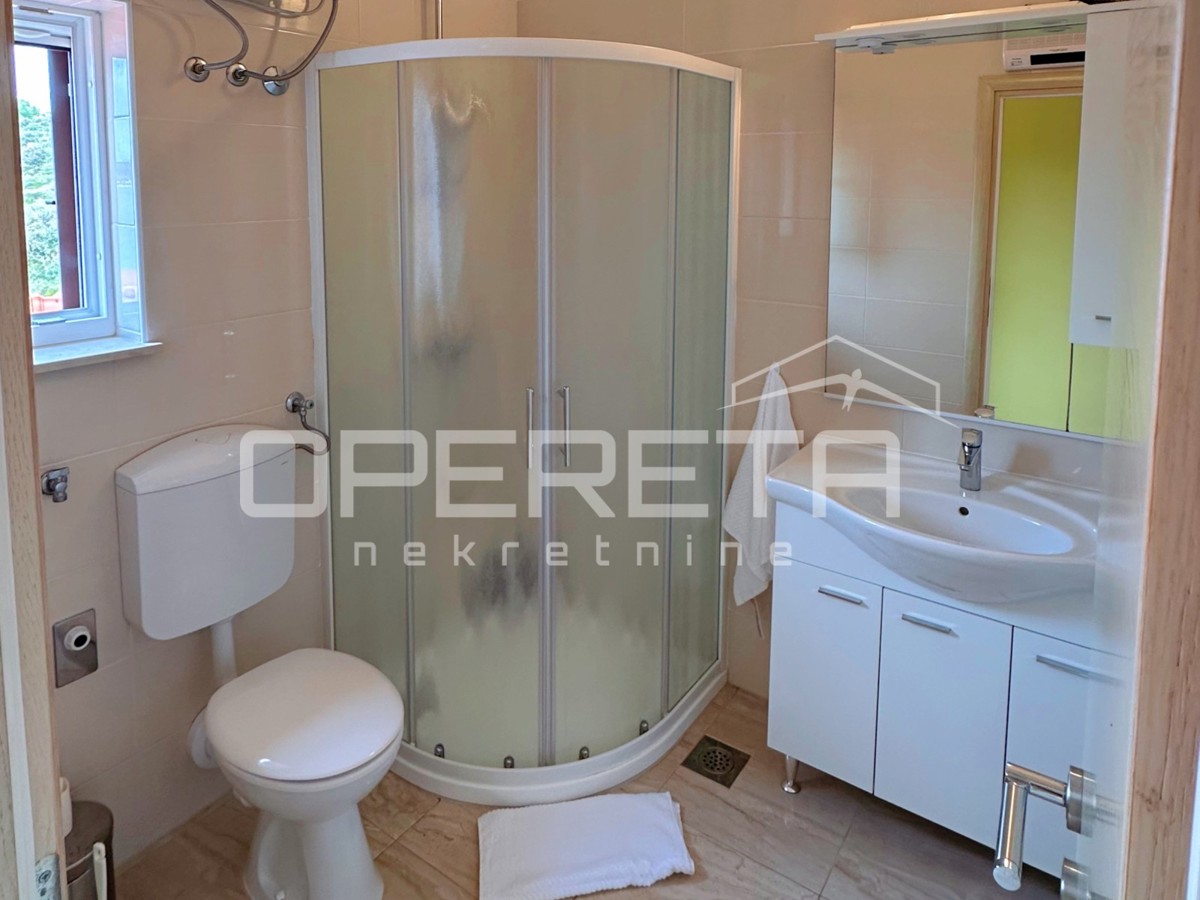 Primo fila sul mare, casa con 4 appartamenti, Zatoglav